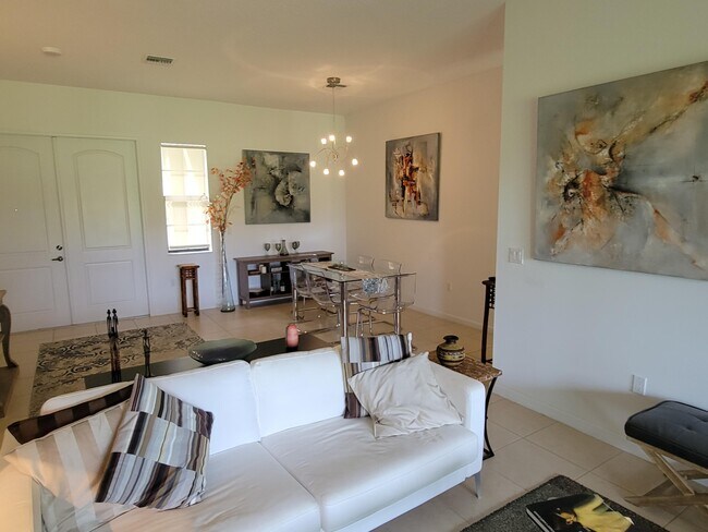 Building Photo - 9471 Isles Cay Dr
