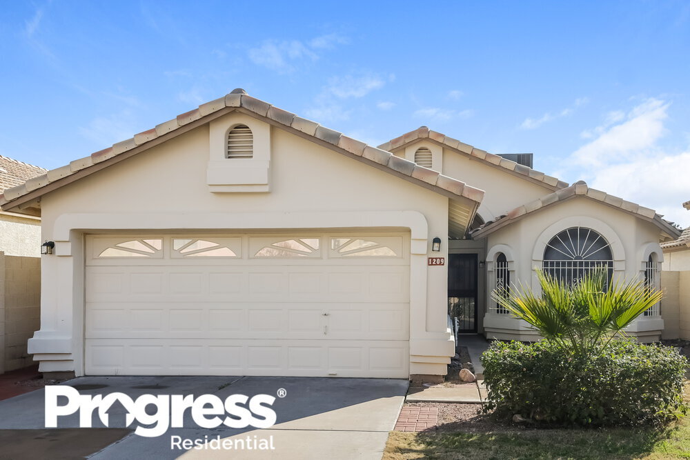 Foto principal - 1209 E Villa Rita Dr