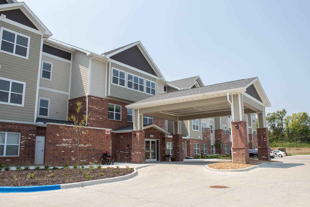 Halls of Brookfield - Apartments in Brookfield, MO | Apartments.com