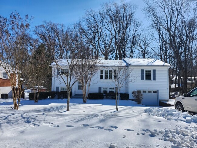 Building Photo - 3627 Forestdale Ave