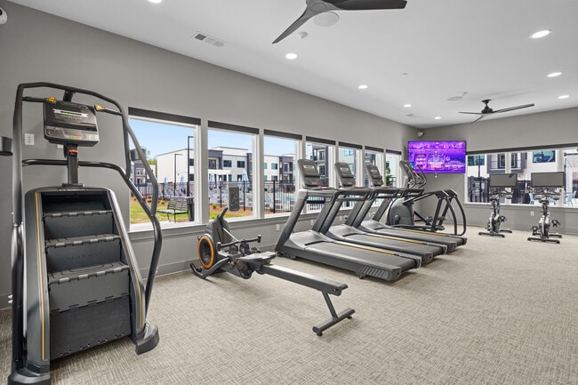 Building Photo - Rovena at Mt. Zion