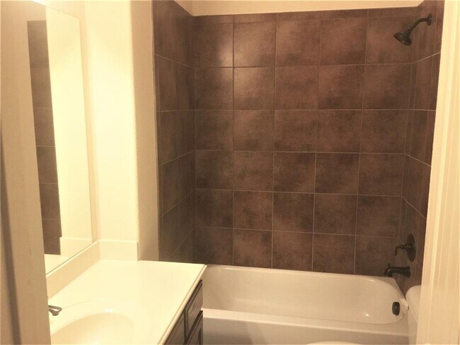 Building Photo - 1184 Dutch Hollow Dr