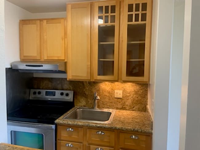 Building Photo - Studio Condo Available!