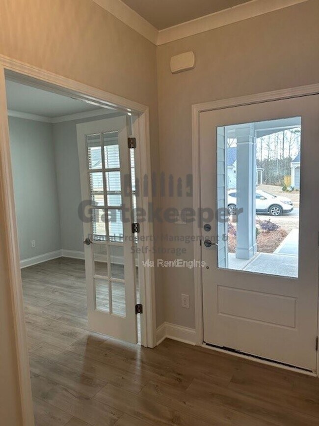 Building Photo - 505 Colebrook Wy