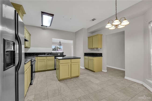 Foto del edificio - 2100 Granite Ave