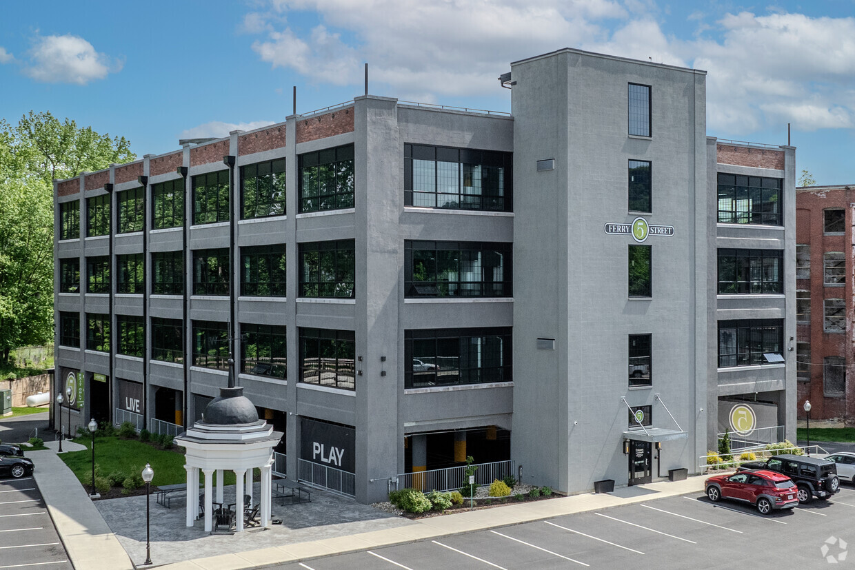 Exterior - Ferry Street Apartments