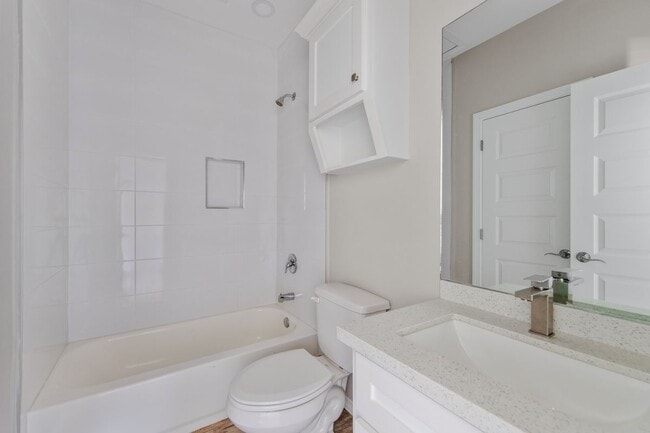 Building Photo - 2425 North Valley Circle, UNIT A