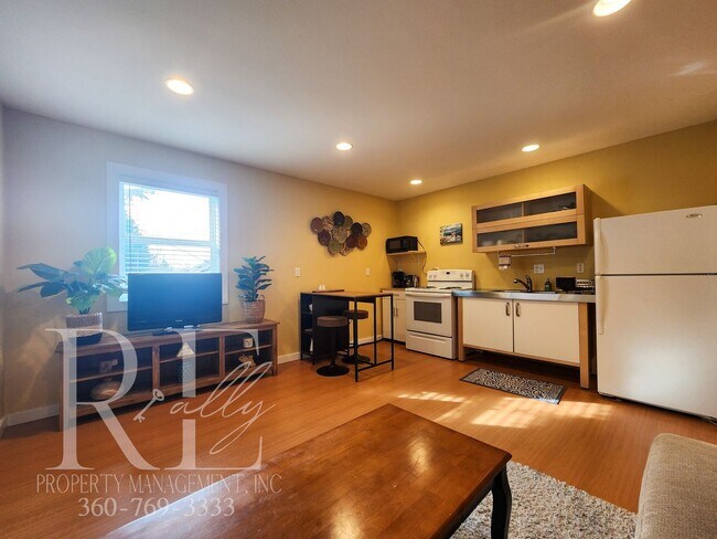 Foto del edificio - Fully Furnished Well Appointed Home