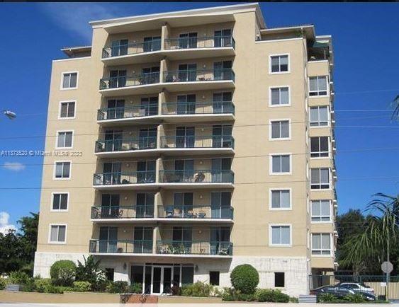 Foto del edificio - 2501 Douglas Rd