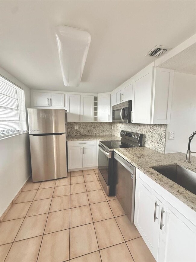 Building Photo - 14155 SW 87th St