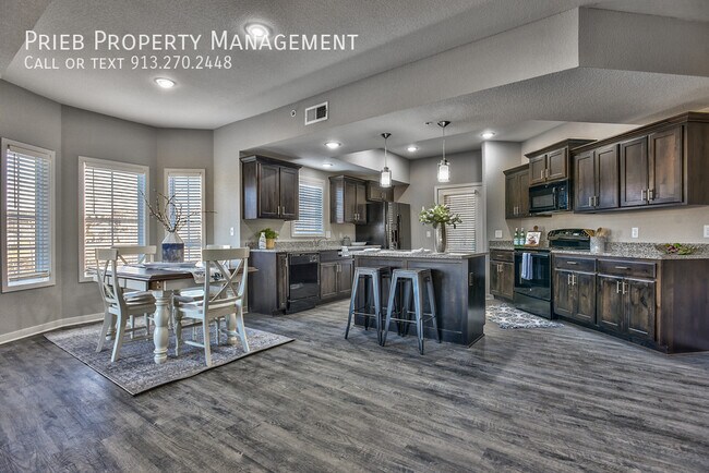 Building Photo - Parkview Apartments - Available October 10th
