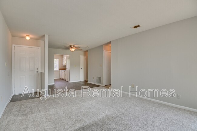 Building Photo - 2824C Thomas Lane