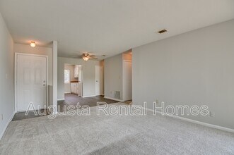 Building Photo - 3002 Strickland Ct