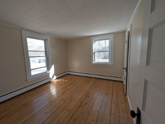 Building Photo - 53 Perkins Ave