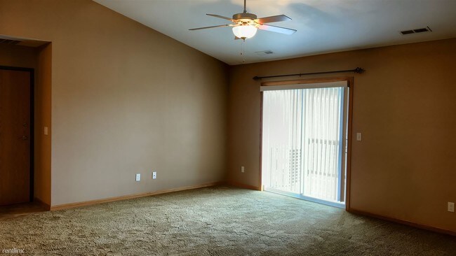 Foto del edificio - 2 br, 1 bath Condo - 2710 10th St 2710 Nor...
