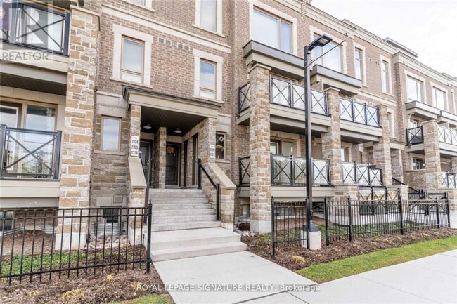 Building Photo - 20 Westmeath Ln