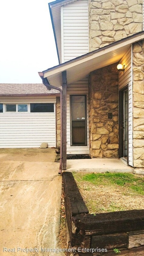 Primary Photo - 2 br, 2 bath House - 11511 Stagecoach TRL ...