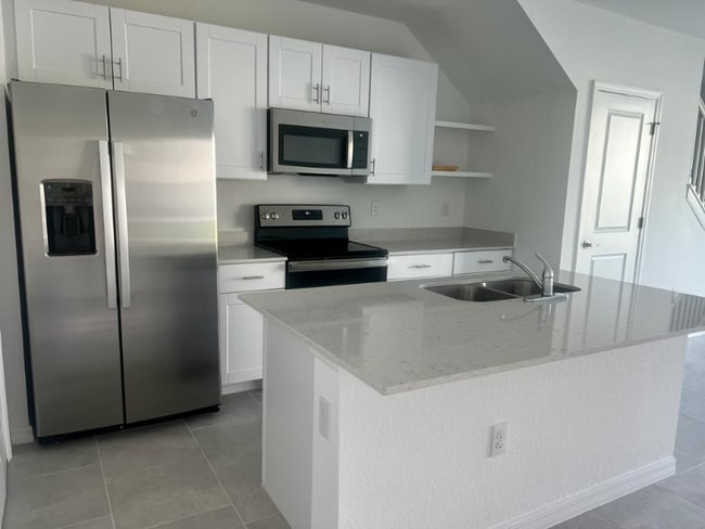 Building Photo - 14310 Oviedo Pl
