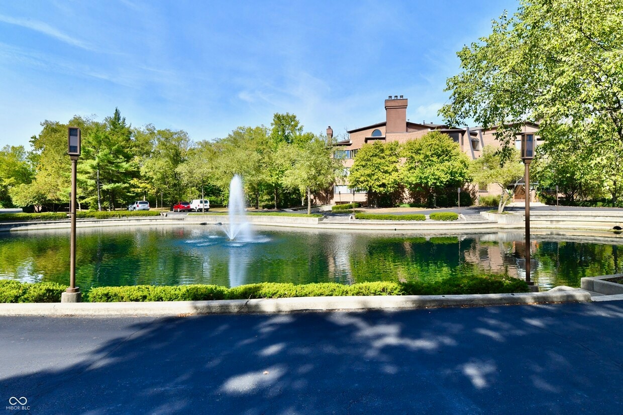 Foto del edificio - 8555 One W Dr