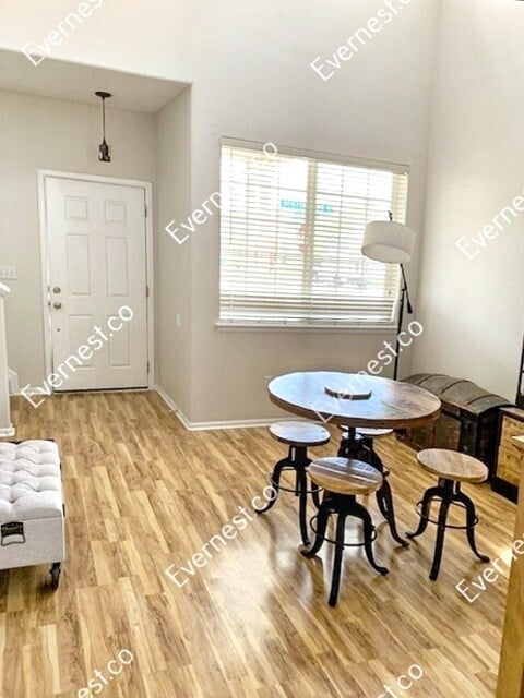 Building Photo - 3902 Scotsmoore Dr