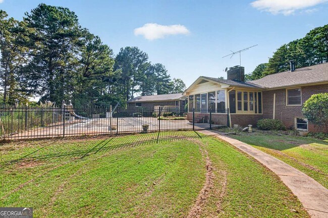 Building Photo - 160 Apalachee Church Rd