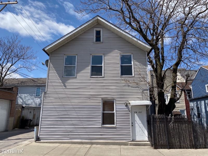 Primary Photo - 1801 W 21st Pl