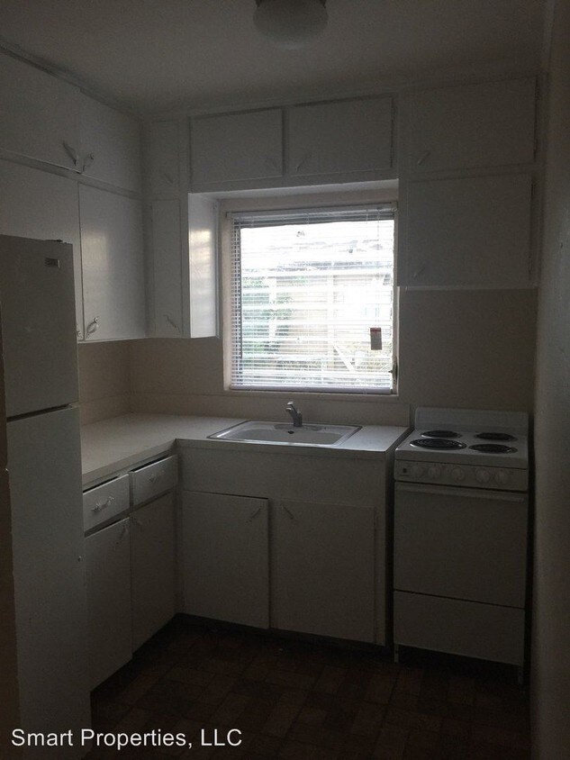 Building Photo - 1 br, 1 bath House - 310 Walnut St Unit B