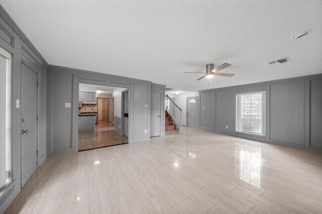 Foto del edificio - 3102 Hollow Cir
