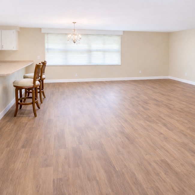 Building Photo - 5840 Langston Dr