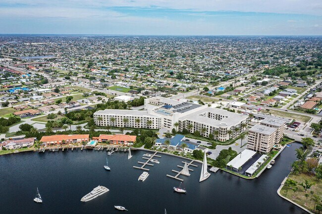 Foto del edificio - Bimini Square Apartments