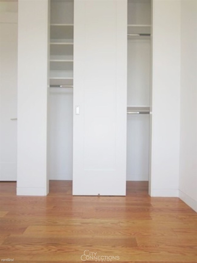 Foto del edificio - 227 Waverly Pl