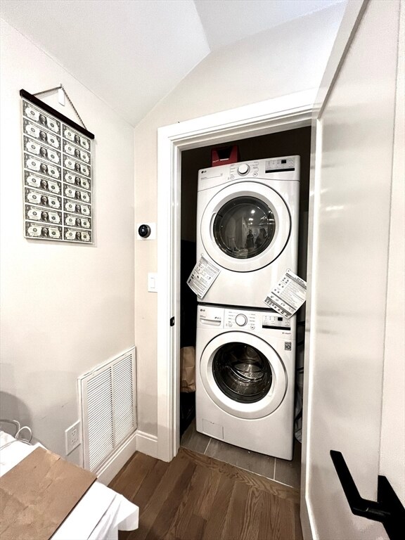 Building Photo - 32 Blaine St