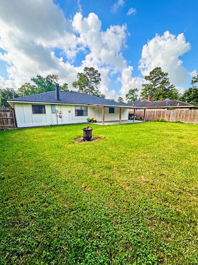 Building Photo - 5007 Monteith Dr