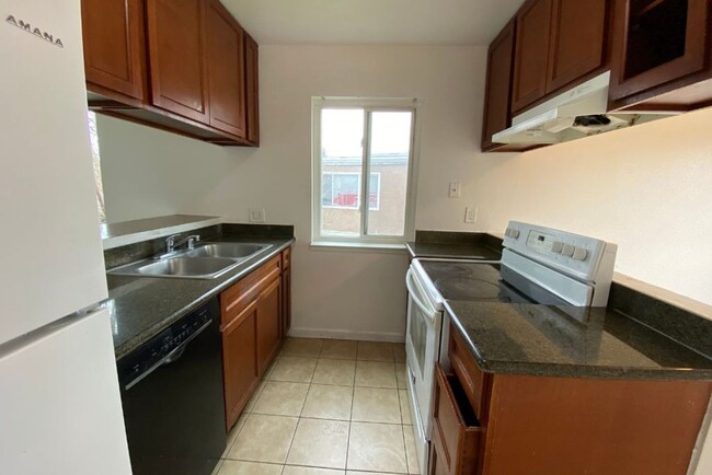 Building Photo - 5644od