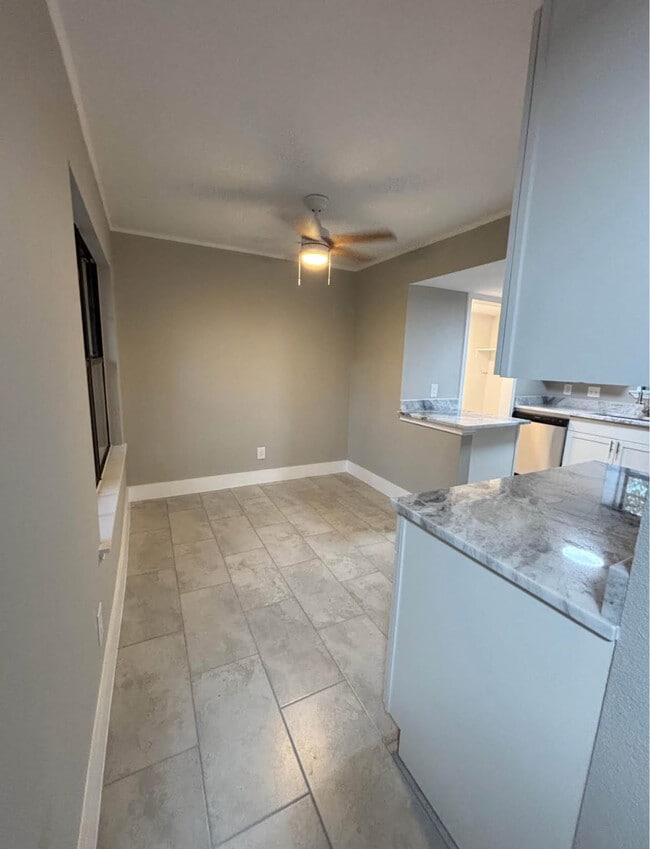 Building Photo - 5614 Harvest Hill Rd