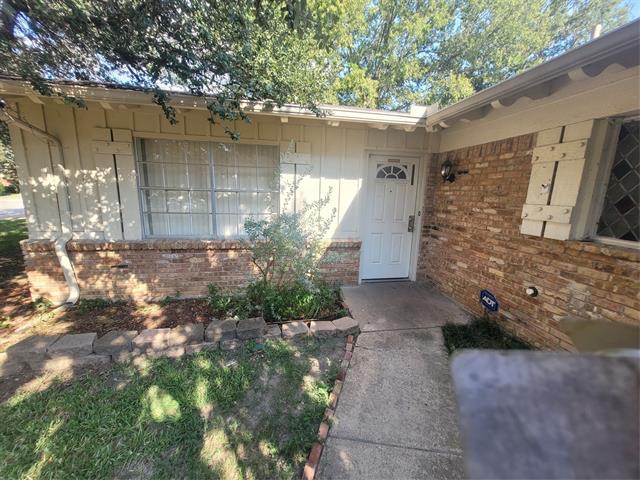 Foto del edificio - 7708 Village Trail Dr