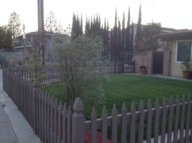 Front Yard 5531 - 5535 Danny Avenue