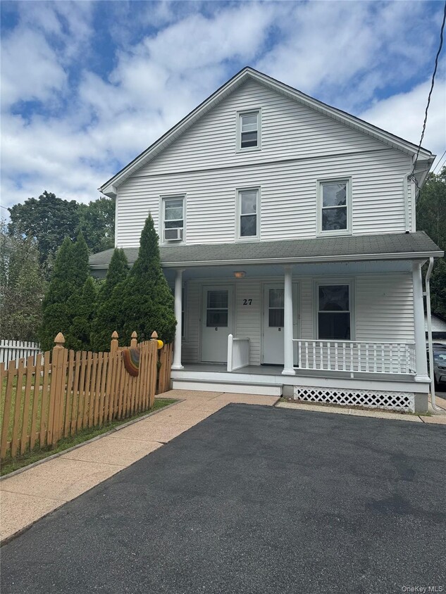 Primary Photo - 27 Edward St