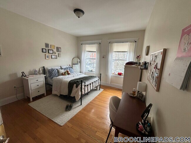 Foto del edificio - 191 Winthrop Rd