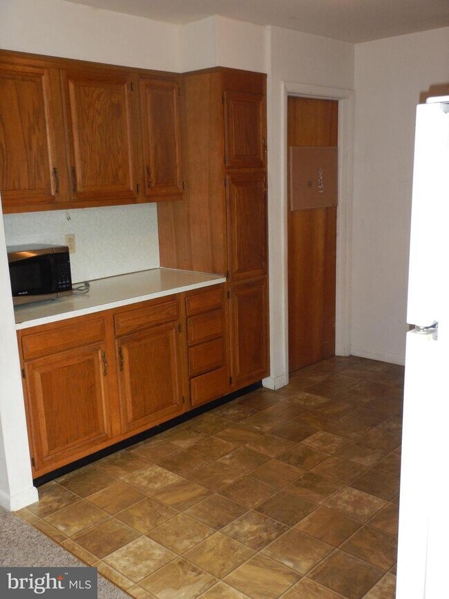 373 S Washington St, Greencastle, PA 17225 Townhome Rentals in