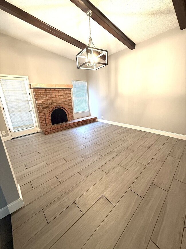 Foto del edificio - Charming 3 bedroom in NE Albuquerque. Osuna/San Pedro area near San Mateo. Refrigerated Air! 2 Ca...
