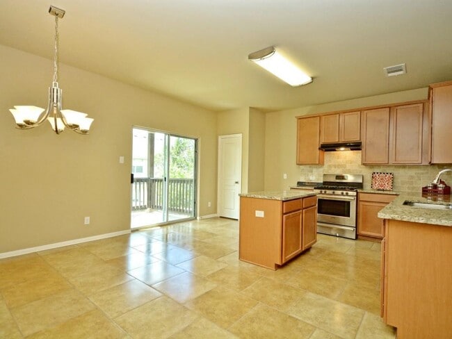 Building Photo - 1413 Short Horn Cove