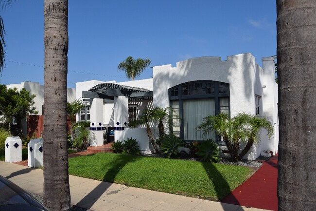 Foto del edificio - 3387 Grim Ave