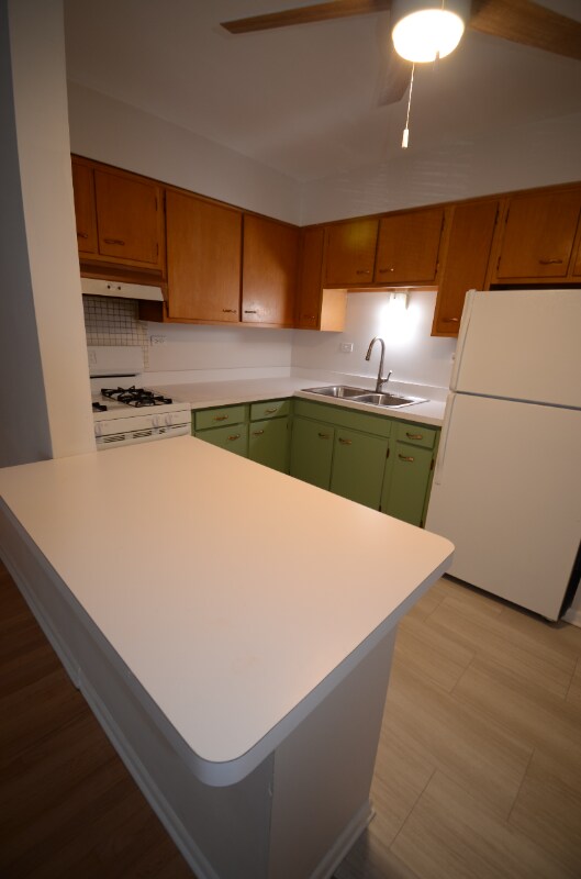Foto del edificio - 1609-1609 Waukegan Rd