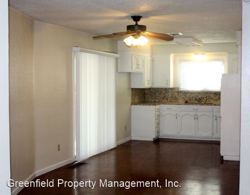 Building Photo - 1126 S Sunset Dr