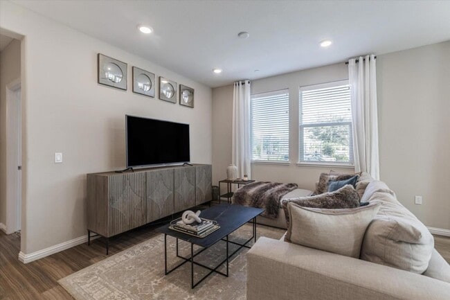Photo - 6568 Vision Ct Apartment