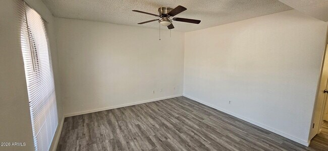 Building Photo - 9222 N 35th Ave