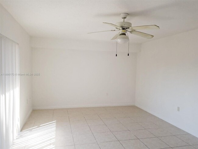 Foto del edificio - 133 Heritage Way
