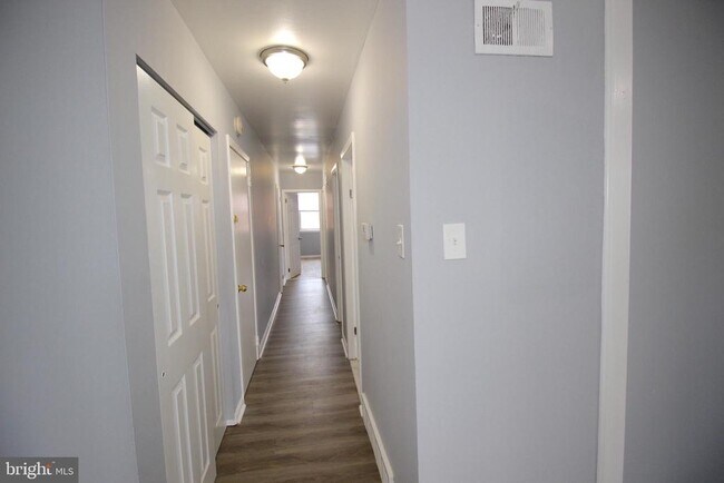 Foto del edificio - 1719 Borbeck Ave