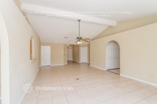 Building Photo - 12180 Silver Saddle Dr